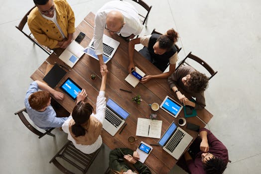 individuals networking at a creative workshop